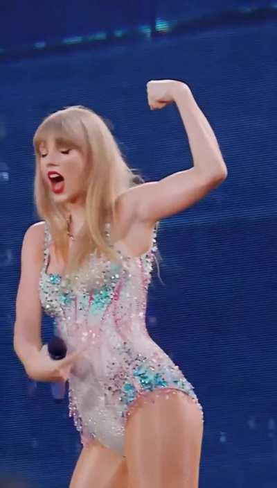 Taylor Flexing her Muscles.