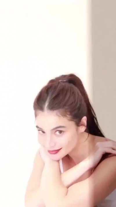 Anne Curtis