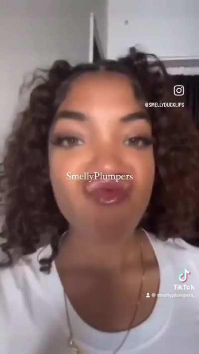 She said Nut on my lips and my braces 🥴