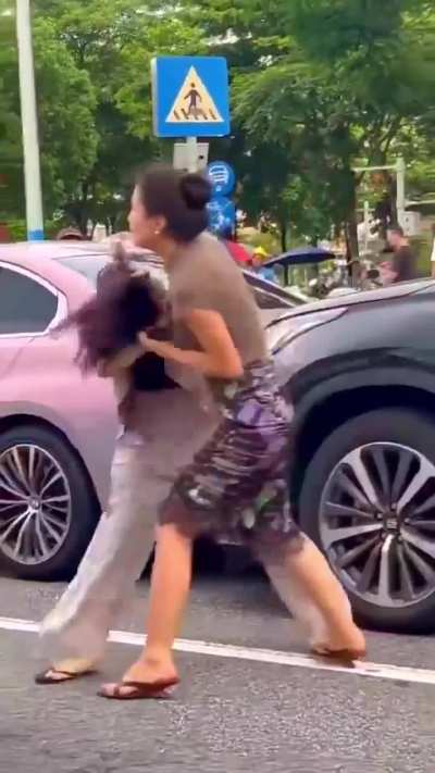 Once she got near the Kid it was over!