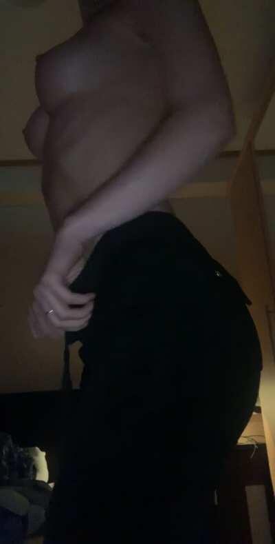 (f) not sure if i like my ass or my boobs more