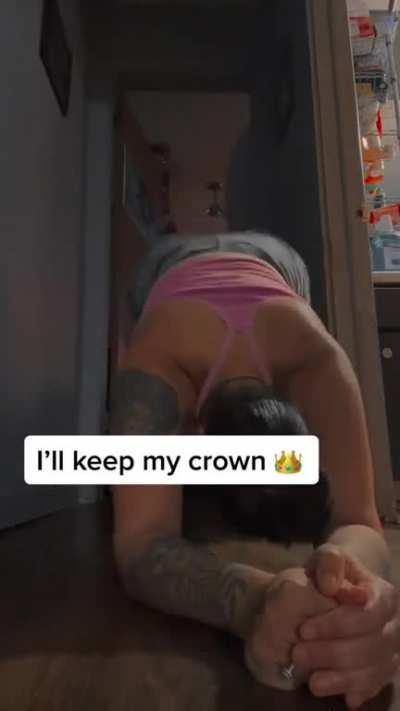 damn, does she actually have a chance to be clap queen?