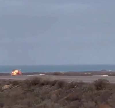 Another angle of the Azerbaijanian Airlines E190 crashing in Kazakhstan 