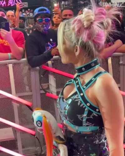 Alexa Bliss Entrance Fan POV 👀 [SummerSlam 2021]