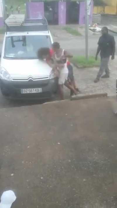 A guy starts the fight and is quickly put to sleep.