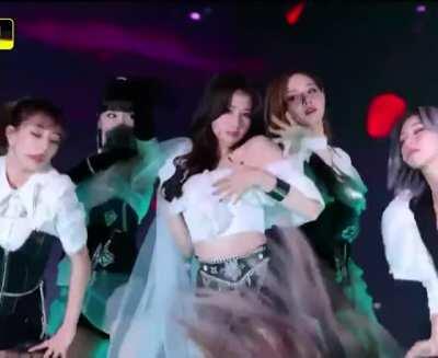 201206 - Sana so hot (+ TWICE)