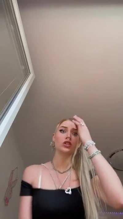 #facesitting #sitonmyface