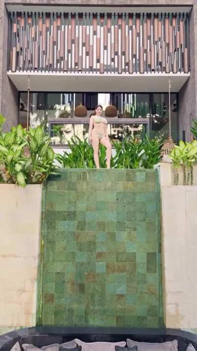 Do I look taller from up here?