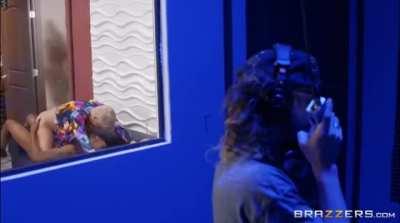 Milfs Like It Big - Ryan Keely - Pounded By The Producer