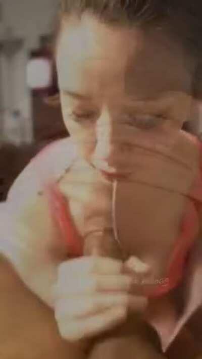 A compilation of the many videos I have to offer on my onlyfans 😎!! Subscribe now and you’ll still receive 20% off my subscription (for my birthday) and a free BJ video just for signing up 🔥🖤 I had so much fun making this video I hope you enjoy it too 😩