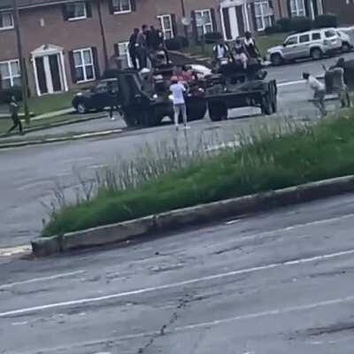 Someone managed to bring tanks to the hood in East Atlanta today