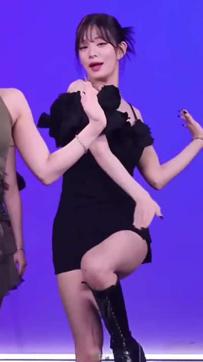 Chaeyoung (Fromis_9)