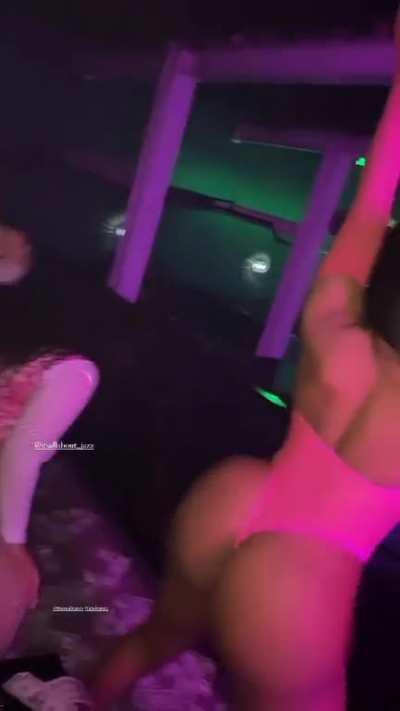 @therealhunyy 🍑🤳🏽