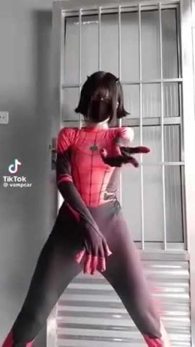 Mika aranha rebolando