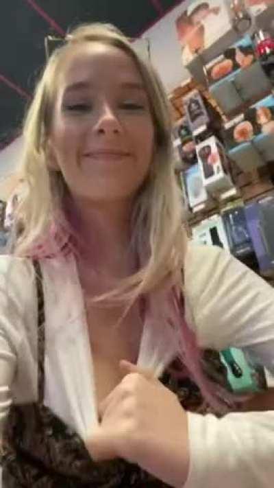 Just shopping for Sex Toys 💖 nothing to see here!