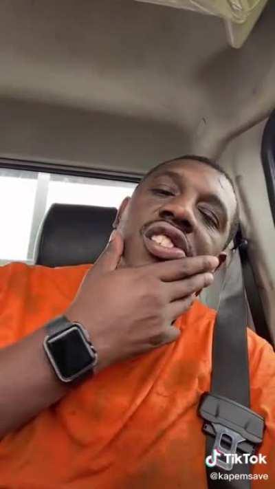 When you got some extra time sitting at the drive thru and u wanna send your girl something to drool over 🤤