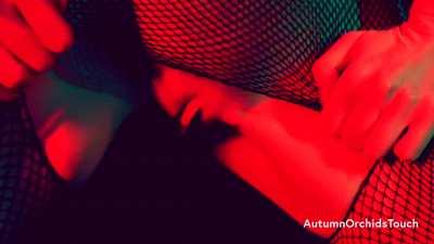 Dangling labia… ❤️