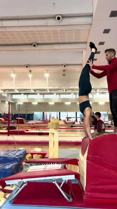 Clara's fun gymnastics practice