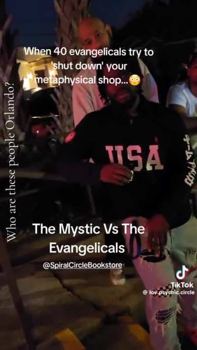 Evangelical crowd gathers outside store and tries to shut it down