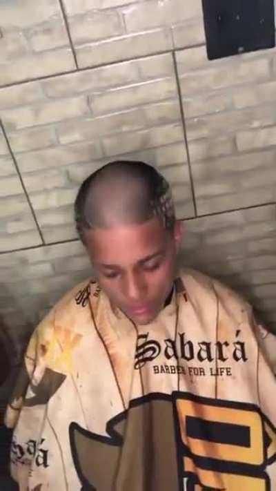 corte pro muquinha, reflexo alinhado + corte calvo