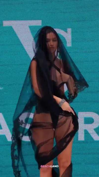 Worship your Goddess!!!