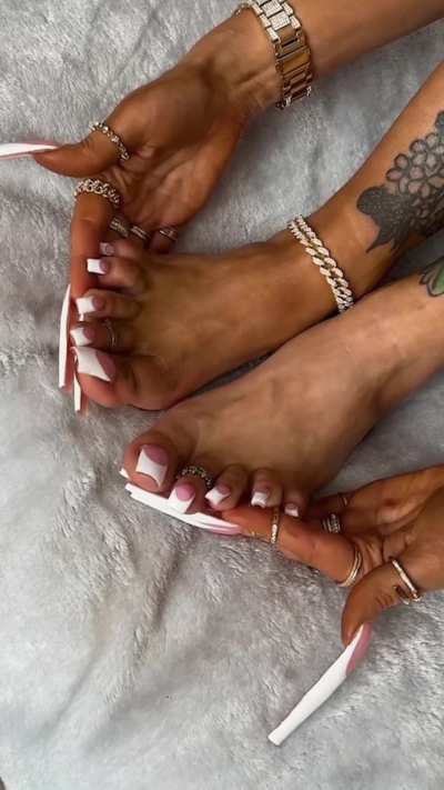 Pornstar toenails
