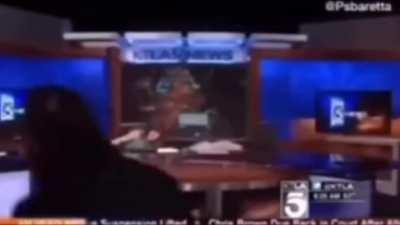 Were having an earthquake-🤓🤓☝️