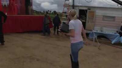 Taylor Swift Booty in Jeans