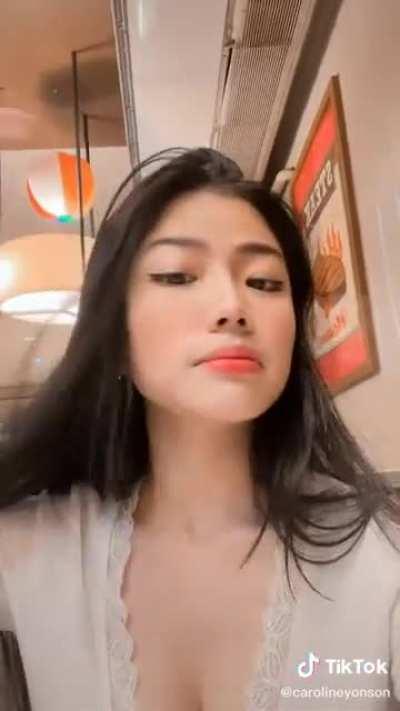 san ka nakatingin pre?