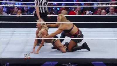 Kelly Kelly’s face and sounds as she is getting dominated by Beth Phoenix 😈