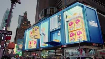 First half: 😄😄😄 Second half: 😟😧😫