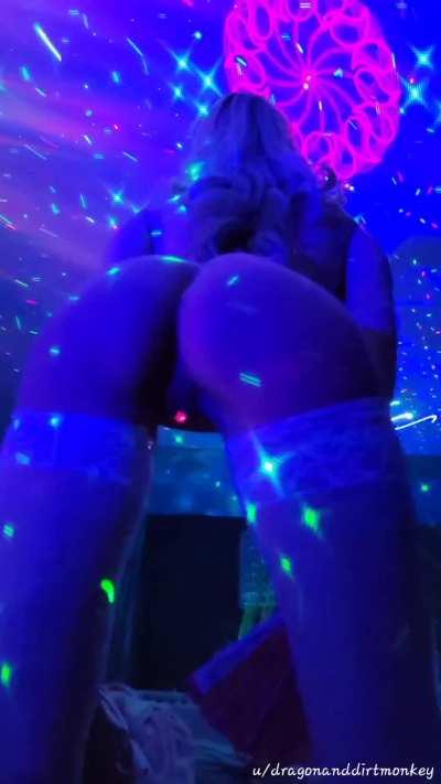 Weekends are made for parties and dancing