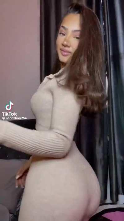 Slim thick 😮‍💨