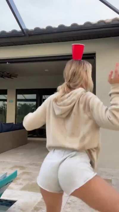 Faith Ordway Sexy Ass/Ass Slapping Compilation