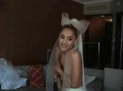 Ariana Grande Backstage