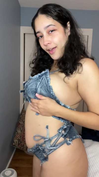 Busty and chubby, am I your type?