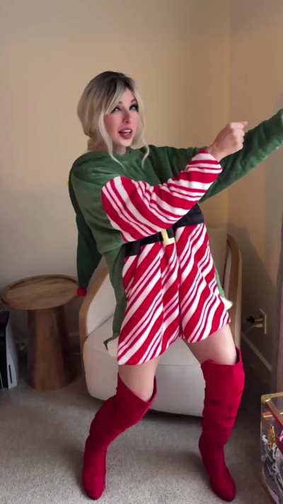 Holiday Request for u/Zealousideal_Snow498: Naughty Elf Flash 🧝‍♀️📸