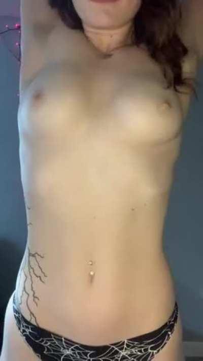 only 18 but I love older men