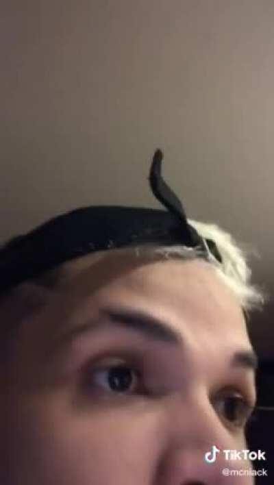 Por favor 😭😭😭😭😭😭 me desculpa ADM me perdoa 😭😭😭😭😭😭😭😭