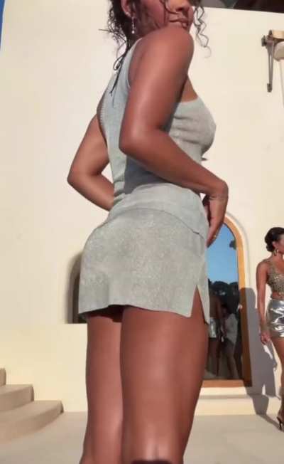 Beautiful dress - IG Post