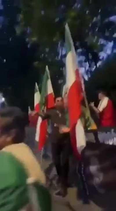 Иранская оппозиция празднует