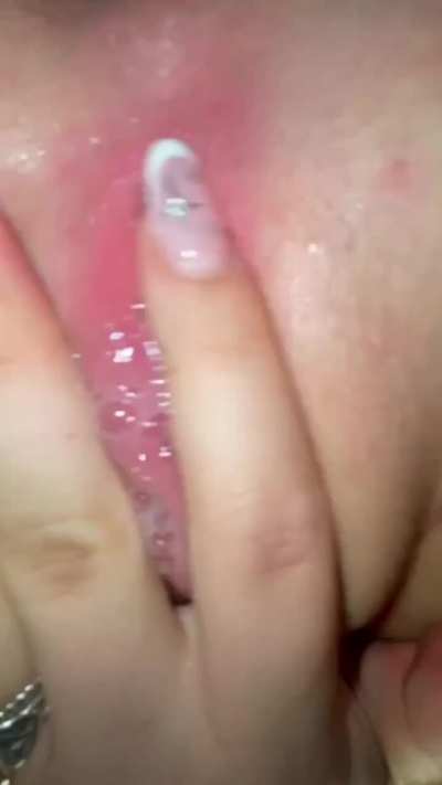 I want you to admit it, how many of you wanna lick it off me?