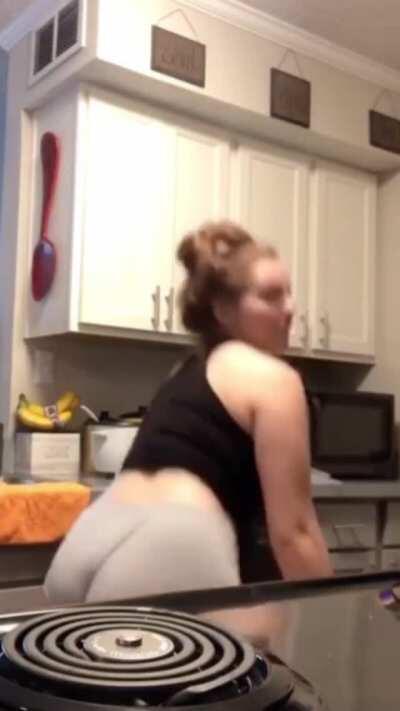 Gotta love Tiktok thots