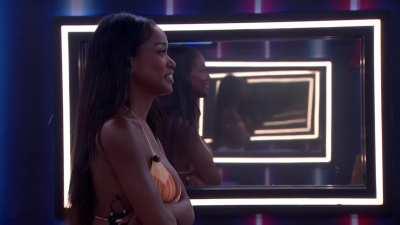 Kirsten in the Have Not Room BB25