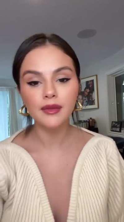 Selena putting on makeup | IG Post September 2023