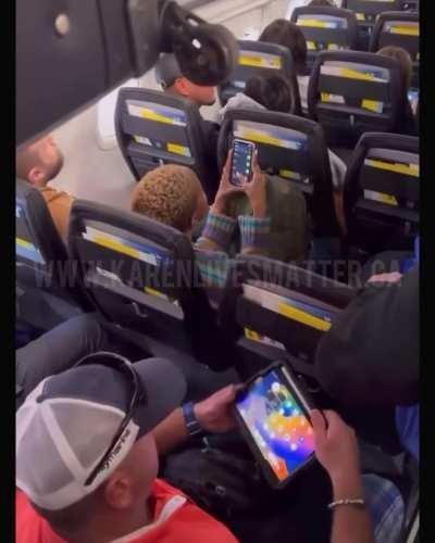 Gotta love spirits airlines, especially when you have one very unhinged passenger can’t that can’t wait his turn!