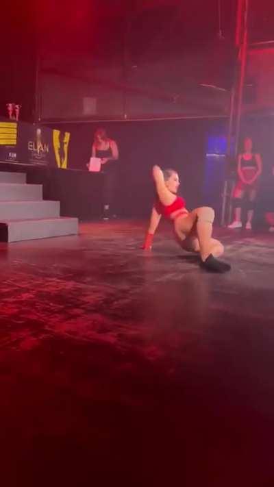 Twerk Competition Time! 