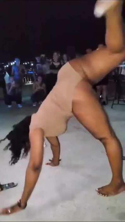 Daniiboo at DanceAll Fridays (@adaniiboo) 