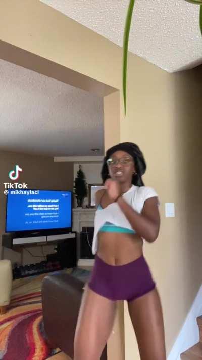 Let me tell you she really a dime 