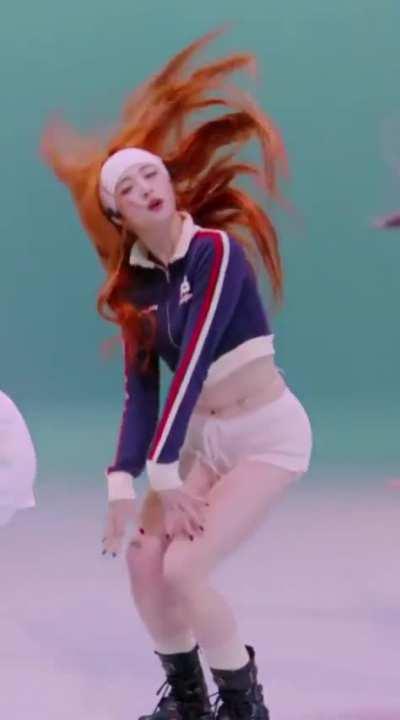 LE SSERAFIM - Yunjin 🧡